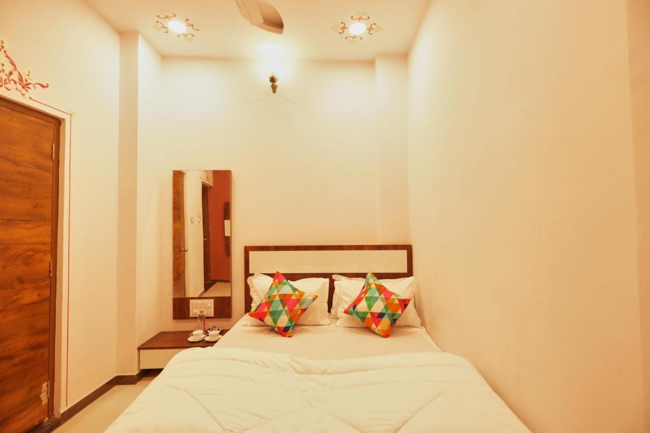 Neev Haweli Hotel Udaipur Exterior photo