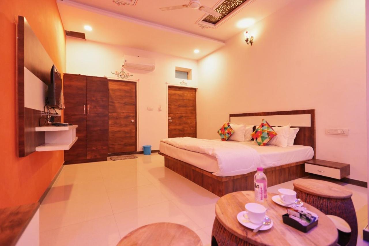 Neev Haweli Hotel Udaipur Exterior photo